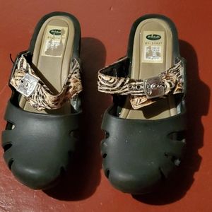 Dr Scholls rubber slides